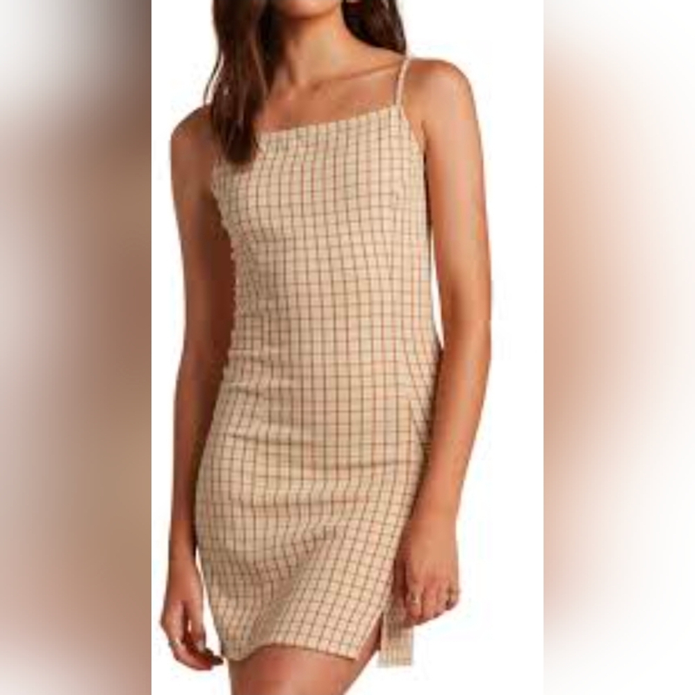 Billabong Beige and White Checkered Top
